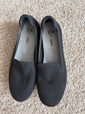 Cloudsteppers by Clarks Women's Black Knit Slip-Ons
